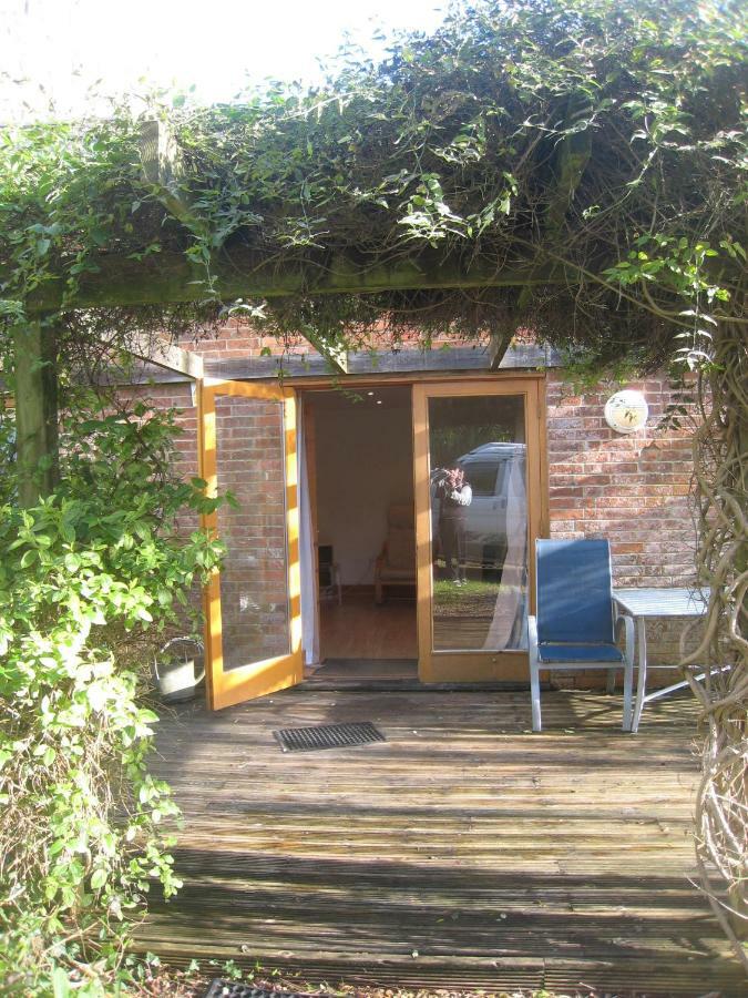 Ralph'S Barn Newport (Isle Of Wight) Exterior foto